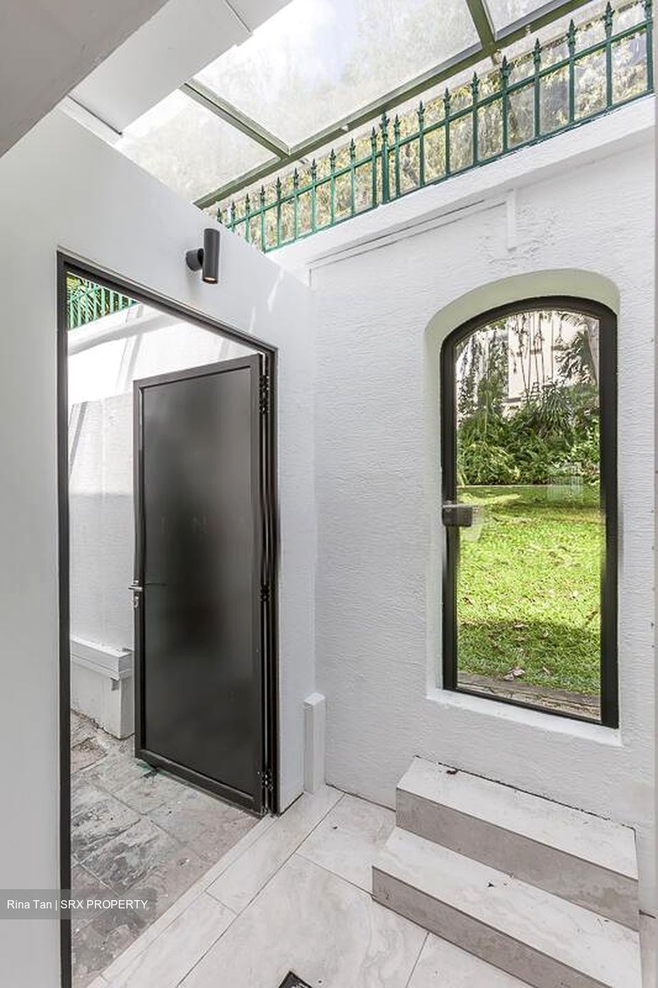 Sago Lane (D1), Shop House #517374831